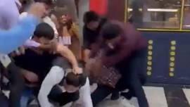 noida mall fight, noida mall service charge fight, noida family restaurant staff clash, noida restaurant viral video, Consumer Affairs Department, noida mall viral video, watch noida mall fight viral video, noida news, indian express, indian express news