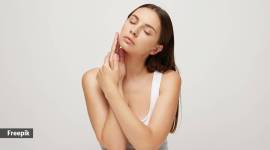 Include these food items to your diet to get flawless skin