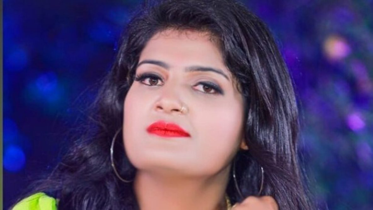 Janta Janta Sex Video - Bhojpuri singer Nisha Upadhyay shot at in celebratory firing during her  show in Saran | Entertainment News - The Indian Express