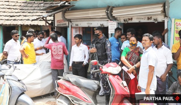 BJP candidates from Nazat I and II blocks in North 24 Parganas district knock on the doors of Sub-Divisional Office at Basirhat to file their nomination papers, after not being able to do the same at local BDO office.Express photo by Partha Paul.Kolkata .14.06.23.