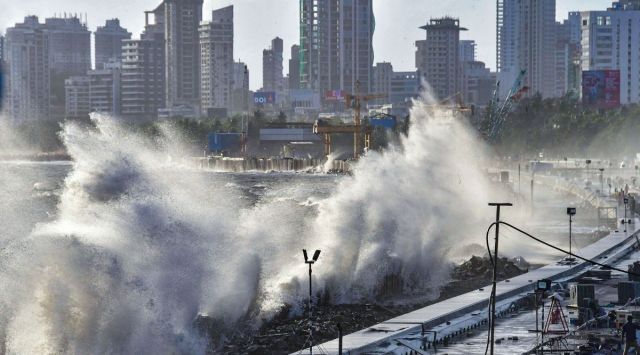 Mumbai to witness light drizzle today; maximum temperature continues to ...