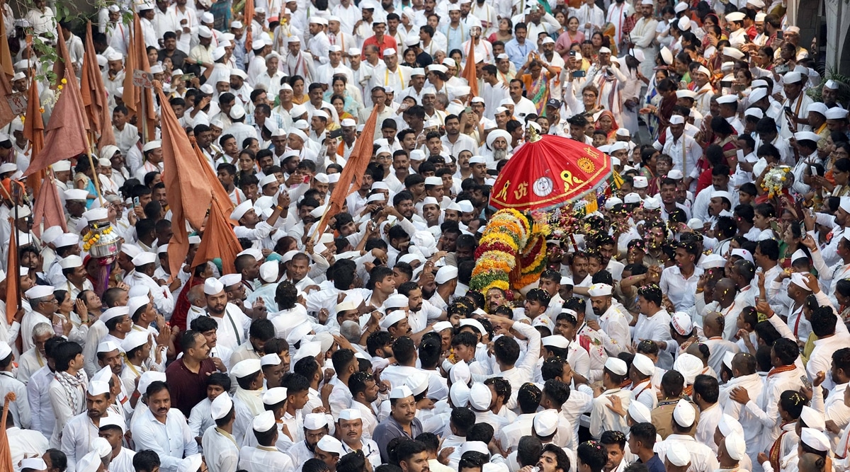 Sant Dnyaneshwar Maharaj temple, Sant Dnyaneshwar Maharaj, journey to Pandharpur, crowd control measures, Sant Tukaram palkhi, Pimpri-Chinchwad, Tukaram procession, Sant Dnyaneshwar palkhi processions, traffic diversion, indian express, indian express news