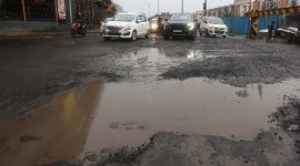 Mumbai potholes, Mumbai rain, Brihanmumbai Municipal Corporation, pothole complaints, My BMC pothole fixit digital portal, BMC pothole fixing, pothole repairing work through app, Mumbaikars, indian express, indian express news