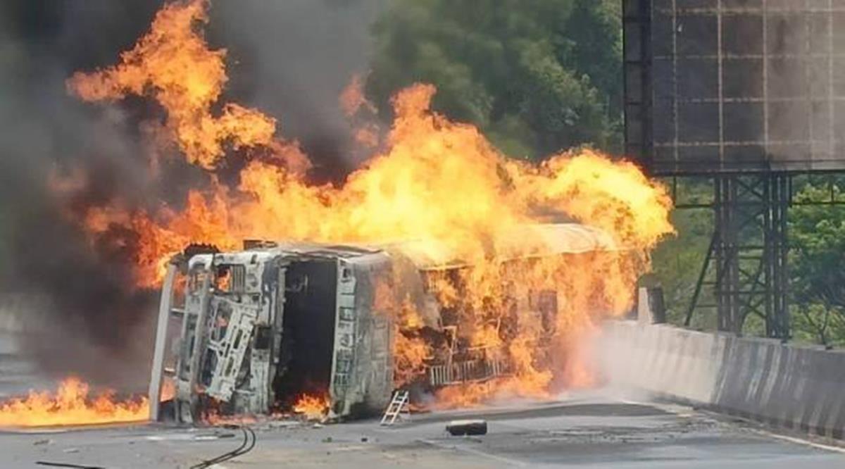 Pune-Mumbai expressway accident: Driver, owner booked for culpable homicide; tanker was carrying ethanol from sugar mill in Satara - Vimarsana News