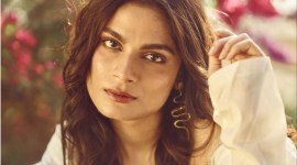 Srishti Dixit was last seen in Staff Room.