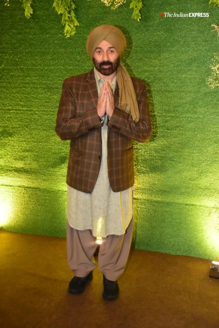759px x 1137px - Sunny Deol gets dressed as Gadar's Tara Singh for son Karan's sangeet  ceremony; Bobby Deol, Abhay Deol attend | Entertainment News,The Indian  Express