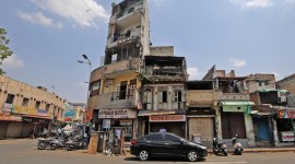 Ahmedabad Municipal Corporation dangerous buildings list