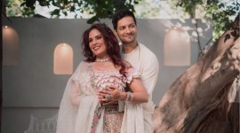 Ali Fazal and Richa Chadha charged by fans.