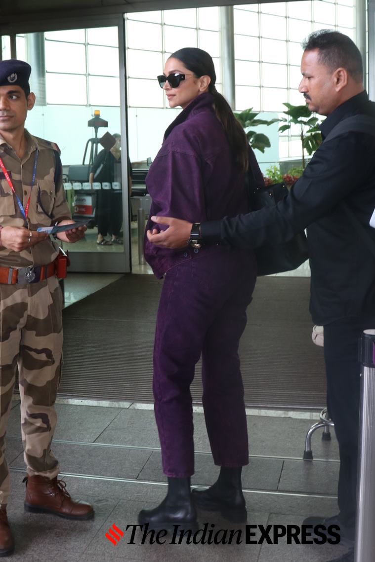Photos: Janhvi Kapoor rocks athleisure at the airport