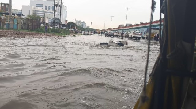 Heavy rain leaves Gurgaon roads waterlogged, once again | Delhi News ...