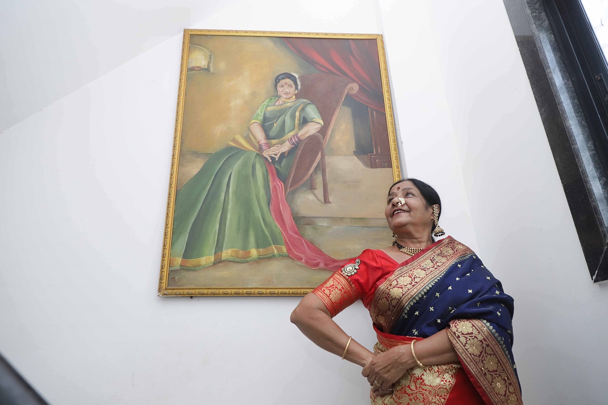  Lavani, drawn from the word lavanya or beauty, is an erotic dance form performed by women in bright nine-yard saris. 