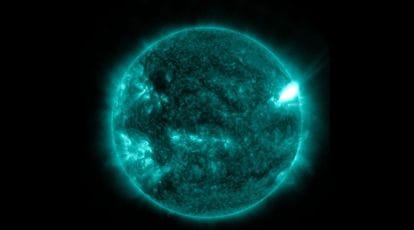 Watch the Sun belch out two powerful solar flares