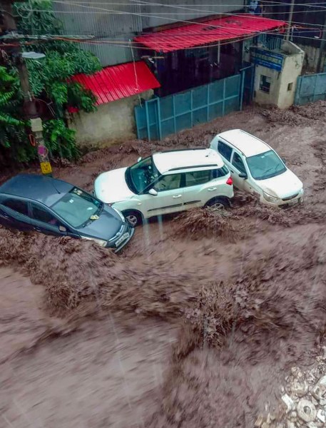 Solan floods