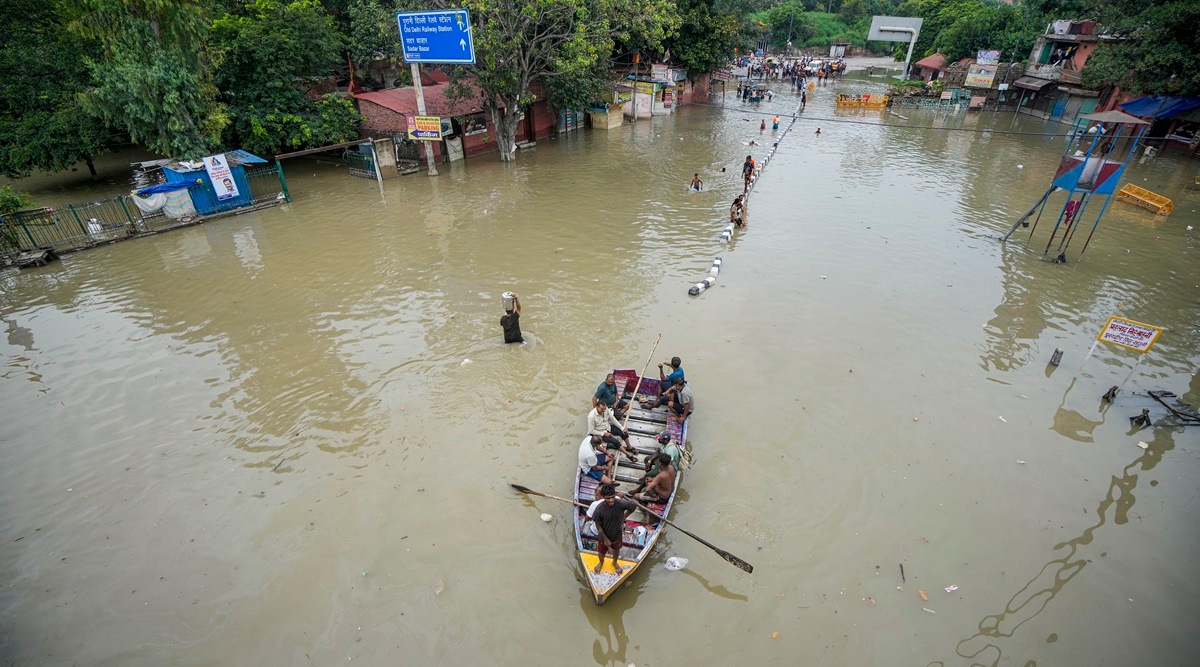 India Weather Forecast: Amid Heavy Rain Warnings In Maharashtra ...