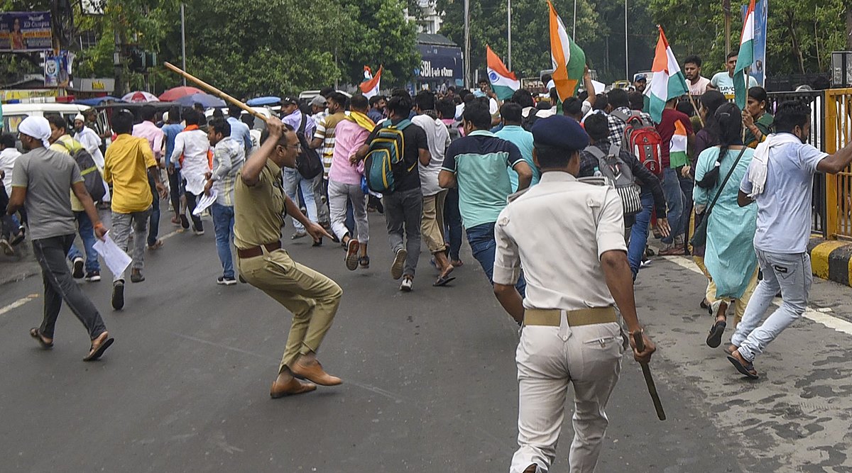 Teachers lathicharged during Patna protest against Nitish Kumar govt, 7 hospitalised - Vimarsana News
