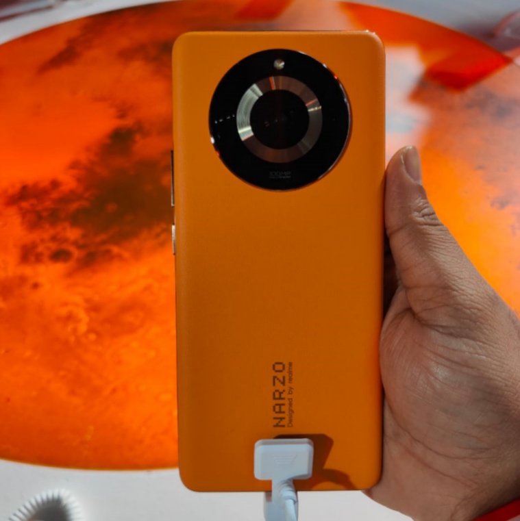 Realme Narzo 60 Pro orange