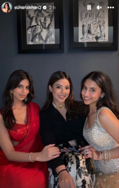 Suhana Khan Aces Traditional Look In A Red Saree And Bindi Poses With Cousin Alia Chhiba In New