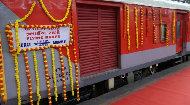 Ranee Express, double-decker train, train between Mumbai Central and Surat, ranee express extra coaches, Linke Hofmann Busch, Western Railway,