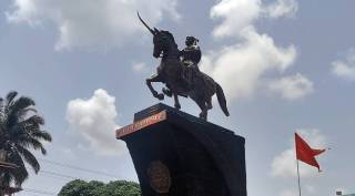 shivaji maharaj statue