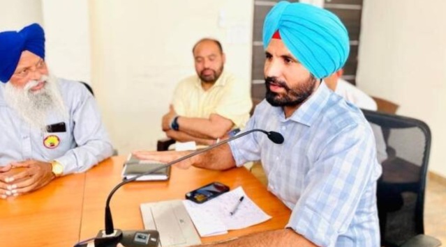 Amarinder Singh Raja Warring accused AAP of "diversionary tactics"