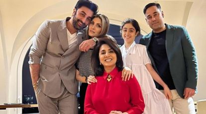Ranbir Kapoor is cheering for mom Neetu Kapoor as she cuts her birthday  cake, misses Alia Bhatt and Raha: 'Backbone of the family' | Bollywood News  - The Indian Express