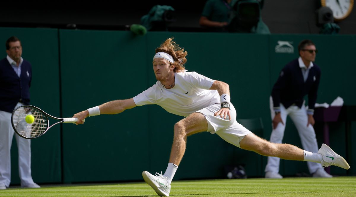 Andrey Rublev gets to the ball and sets up the win to reach Wimbledon