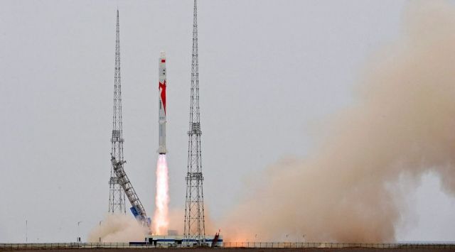 The Zhuque-2 carrier rocket, a methane-liquid oxygen rocket by Chinese company LandSpace, takes off from the Jiuquan Satellite Launch Center, near Jiuquan, Gansu province, China July 12, 2023. cnsphoto via REUTERS