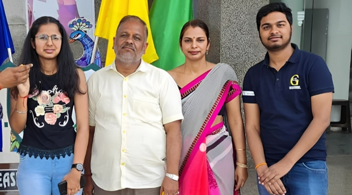 Perfect score in 6 CUET subjects, UP teenager sets her sights on dream college at DU - Vimarsana News