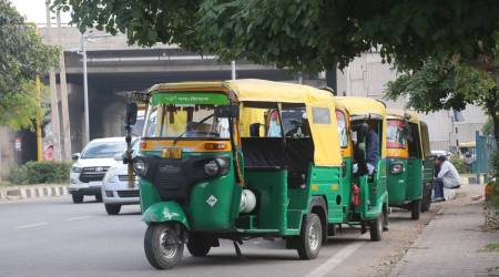 Ghaziabad: In 2 days, over 1,000 challans  issued to autos for installing extra seats
