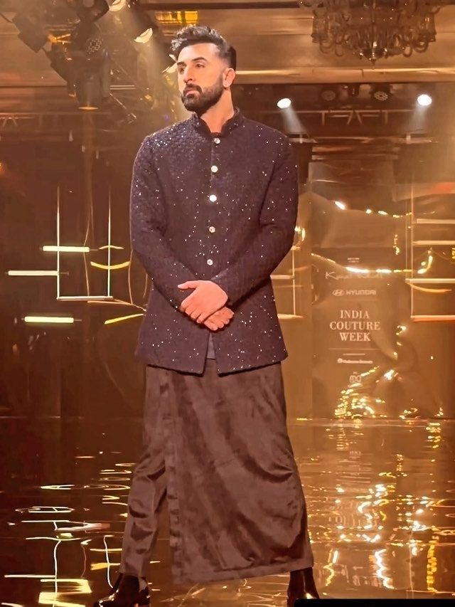Ranbir Kapoor's dapper ramp outing | The Indian Express - Vimarsana News