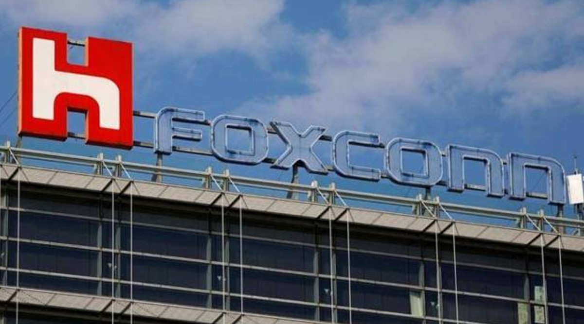 Foxconn Targets India’s Chip Scheme After Pulling Plug On $19.5 Bln JV ...