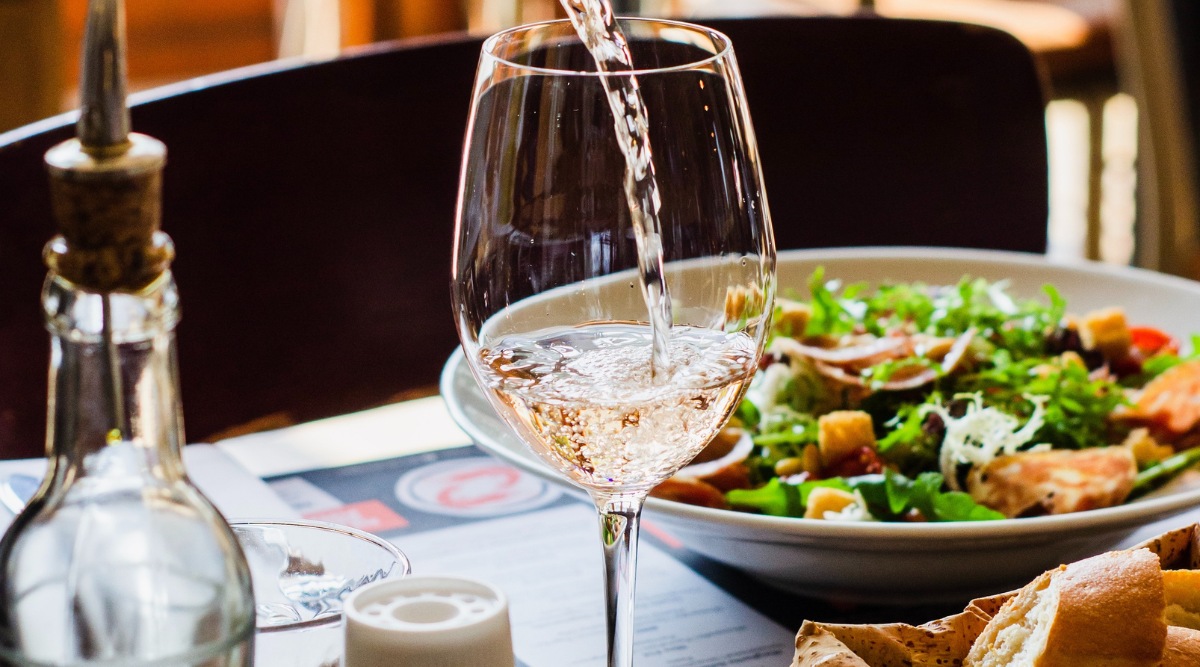 This Friendship Day, Enjoy A Spectacular Meal At These Restaurants