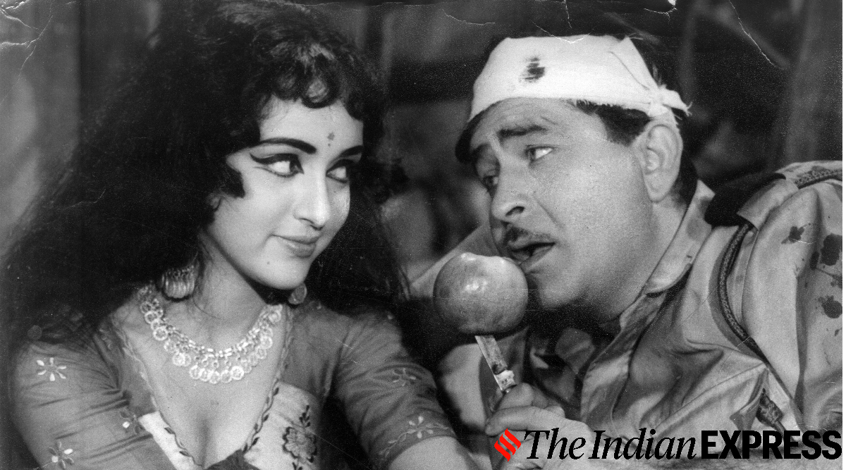 1200px x 667px - Hema Malini admits shooting romantic scenes with Raj Kapoor as a teenager  was 'difficult', recalls pointing out that he was over 40 years old |  Bollywood News - The Indian Express