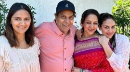 Hema Malini and Dharmendra got married in 1980 and are parents to two daughters Esha and Ahana Deol