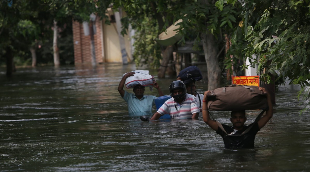 Delhi News Highlights: Rain lashes parts of Delhi; evacuation on as Yamuna  crosses danger mark