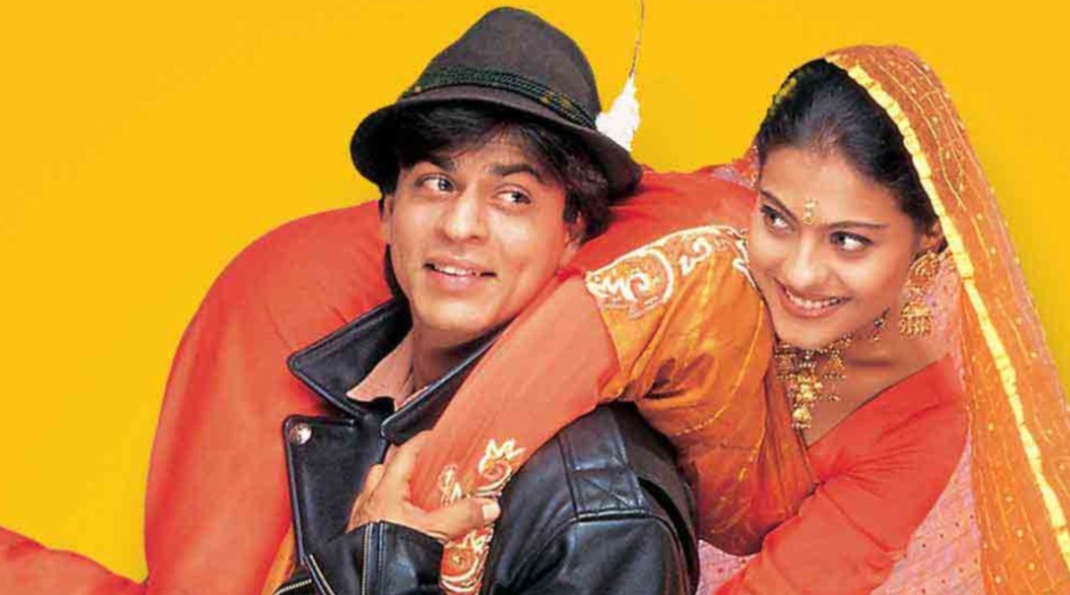 Kajol says Shah Rukh Khan took a 'hit on his masculinity' when she asked  how he'll carry her on DDLJ poster: 'Later he had a frozen shoulder' |  Bollywood News - The Indian Express