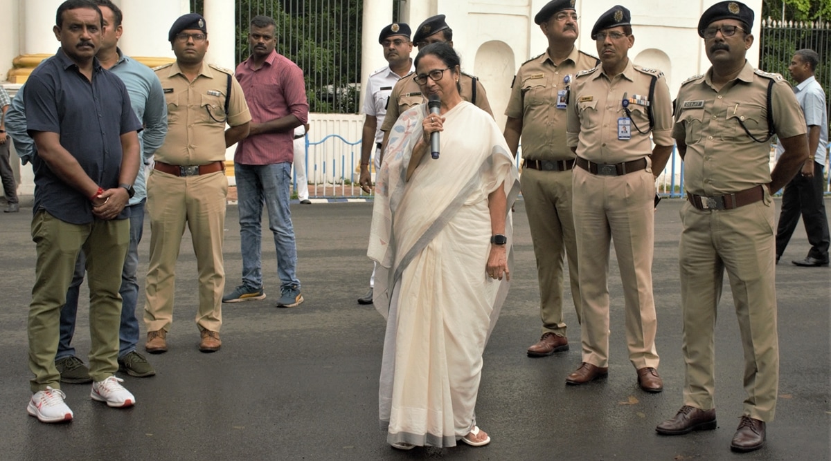 Mamata banerjee, mamata met Governor CV Ananda Bose, finance Bills, parliament monsoon session, west bengal news, indian express news
