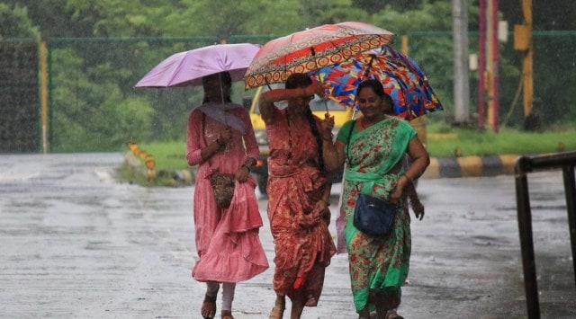 Light to moderate rain in Mumbai today; ‘yellow’ alert to continue till ...