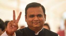 Disqualification plea against rebel Sena MLAs, Bombay HC, assembbly speaker Rahul Narvekar, Supreme Court, Eknath Shinde, Udhav Thackeray, Ajit Pawar, Sharad pawar, indian express, indian exptress news