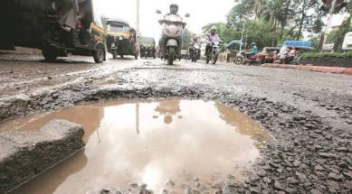 Mumbai potholes, potholes during monsoon, BMC potholes repair work, Mumbai road conditions, Western and Eastern Express highways, Mumbai pothole roads, indian express, indian expres news