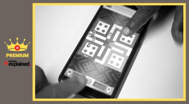 Ludo online game.