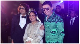 Sonu Nigam posed with Bhushan Kumar and his mother Sudesh Kumari at his 50th birthday. (Pic: Varinder Chawla)
