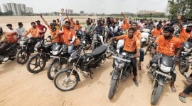 Ahmedabad Swiggy delivery protest, Swiggy delivery partners protest, swiggy protest at GMDC Ground, Swiggy Riders Association protest, Swiggy Riders Association, indian express, indian express news