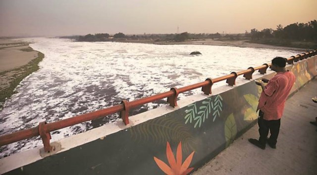 River Yamuna water level, yamuna, delhi yamuna river, Yamuna water level rises, chandigarh, haryana news, Delhi news, New Delhi, Indian Express, current affairs