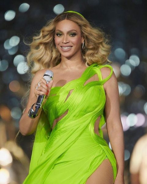 Beyoncé Stuns In A Neon Green Gaurav Gupta Gown