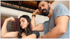 Arjun Rampal showed off his physical transformation in new picture. Girlfriend Gabriella Demetriades dropped a fire emoji. (Pic: Arjun/Instagram)