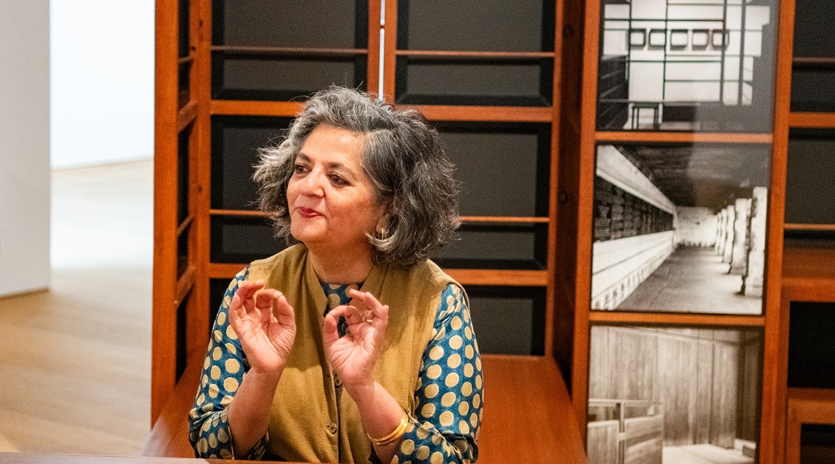 芸術写真 IMA LIVING WITH PHOTOGRAPHY Dayanita Singh: Photo Lies | JNAF - JNAF