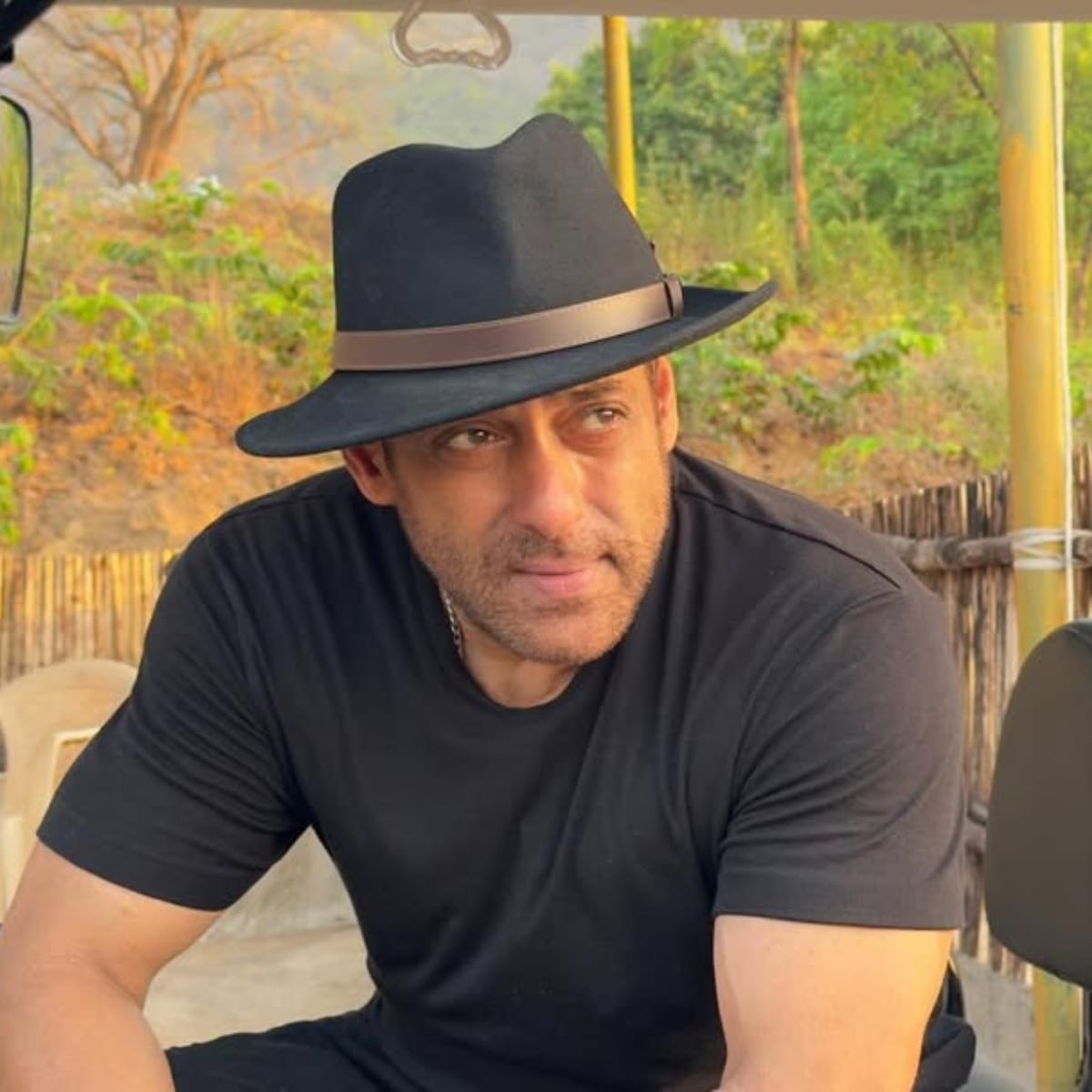 Salman Khan defamation case: Bombay High Court questions social media posts by neighbour