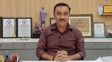 Gujarat municipal corporation, sanitation, GMC meeting, drainage system, Capital Project staff, street light operation and maintenance, Gandhinagar city basic amenities, indian express news