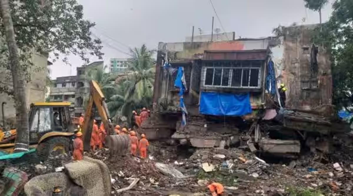 One killed after building portion collapses in Kurla Mumbai News